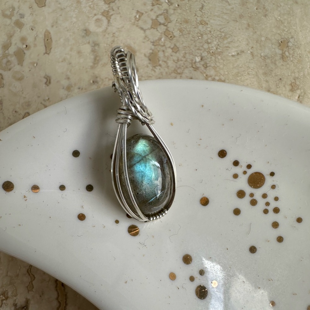 Sterling Silver Labradorite Necklace Pendant and bracelet set